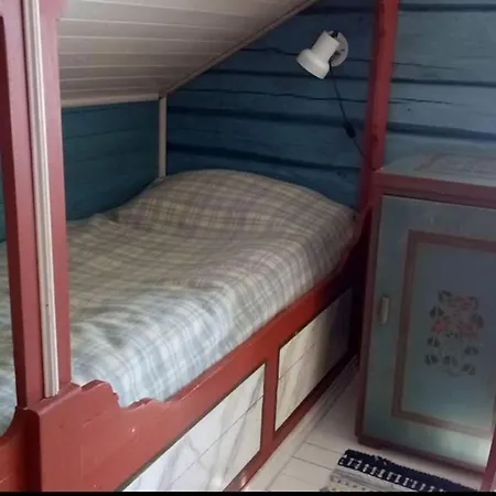 Det Rode Huset Pa Vagnes Сasa de vacaciones *