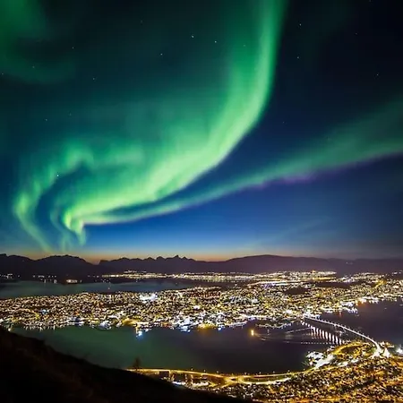 Det Rode Huset Pa Vagnes Сasa de vacaciones Krokelvdalen
