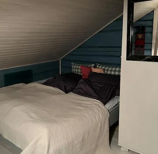 Det Rode Huset Pa Vagnes *